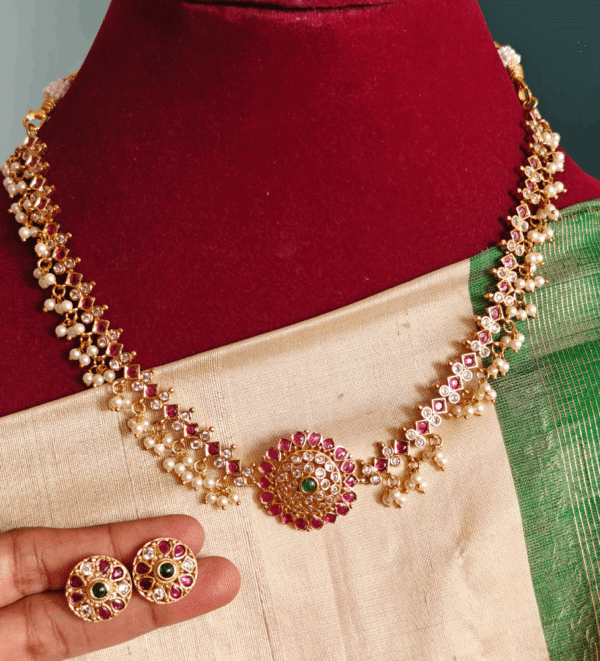 Hridaya vatta necklace (multicolor)