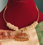 Traditional mayil padhakkam pearls cluster hasli