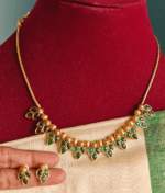 Ilai necklace (green)