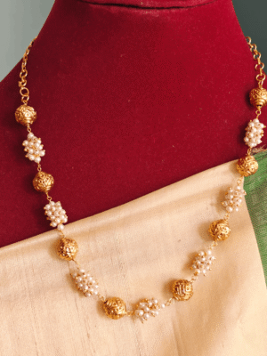 Cluster pearl lotus antique chain