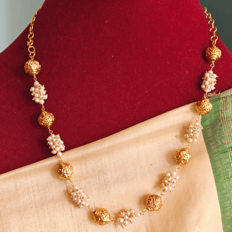 Cluster pearl lotus antique chain
