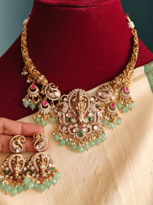 Vishnu victorian necklace set with earrings