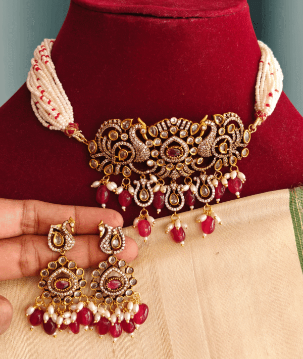 Peacock victorian pearl choker (Red)