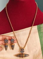 Damaru fusion blue pendant set with chain