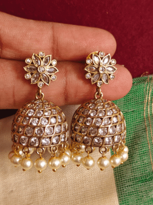 flower victorian jhumkha  (white)