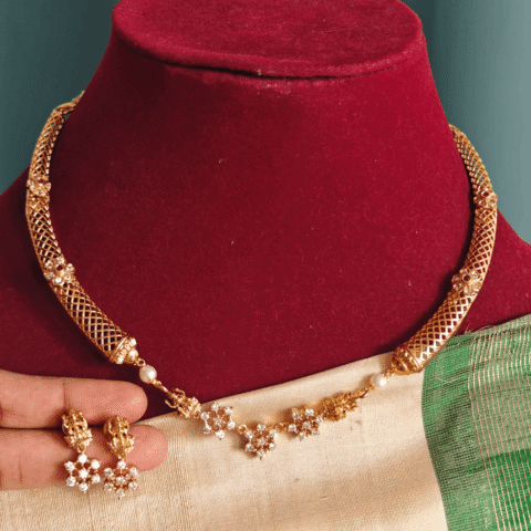 Lakshmi nakshatra kanti with earrings