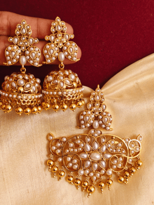 Traditional mango kemp pendant with jhumkha (pearl)