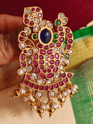 Kundan srinathji pendant