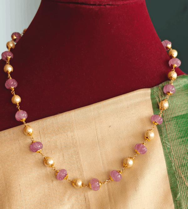 Light purple pumpkin beads with pearl mala