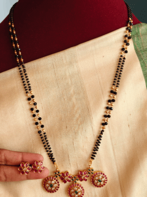 Three flower kemp pendant with double line mangalsutra chain