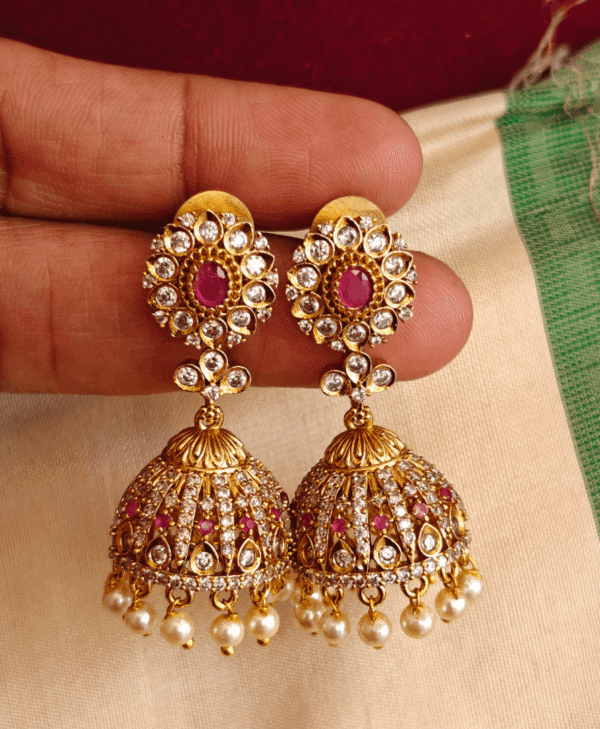 Flower bell jhumkha (Ruby white)