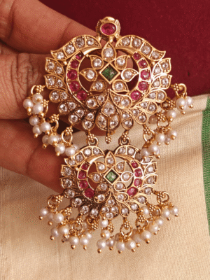 White stone hair accessory
