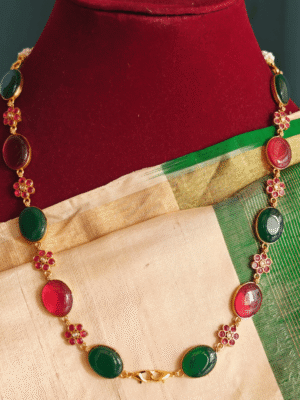 Oval stone chain (Ruby green)