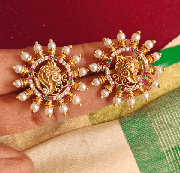 Shanku pearl chakra stud