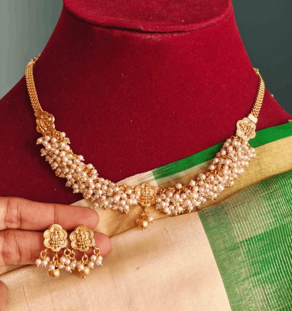 Lakshmi pearl cluster necklace