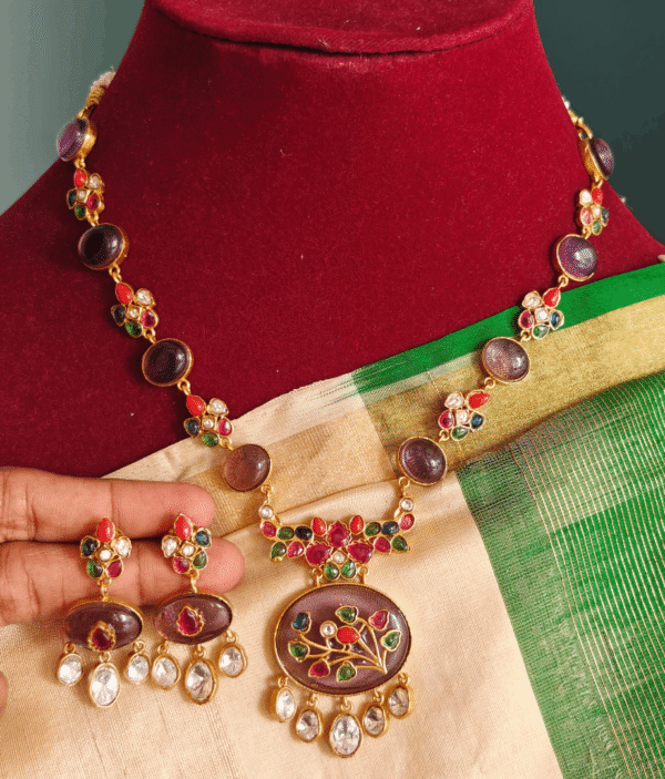 Oval stone kundan necklace (Purple multicolor)