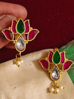 Lotus bugadi earrings (Green white)