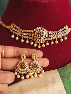 Traditional white stone 3 line necklace