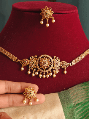 Mango flower necklace