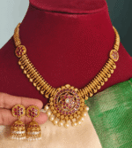 Gold look alike flower antique necklace (ruby white)