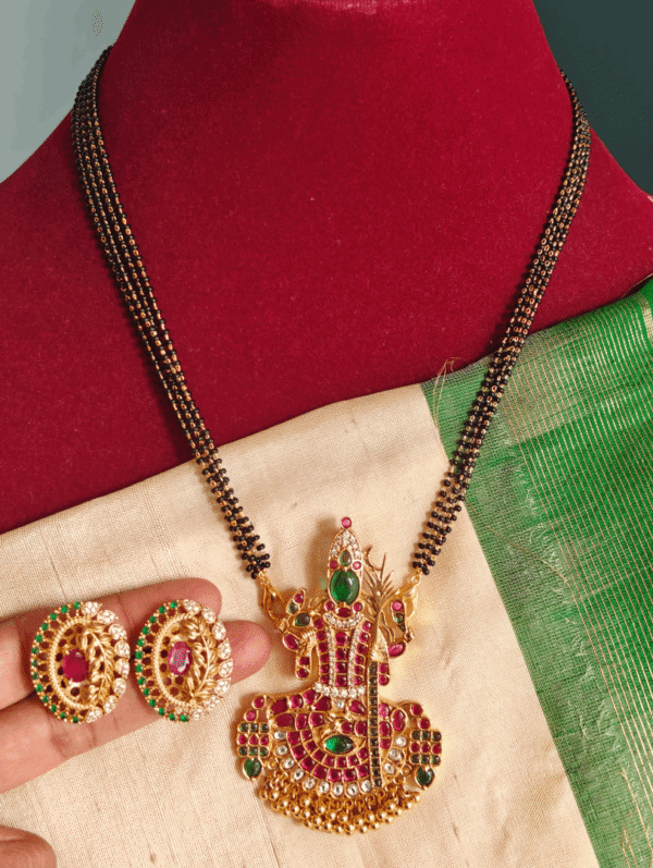 kamakshi black beads combo