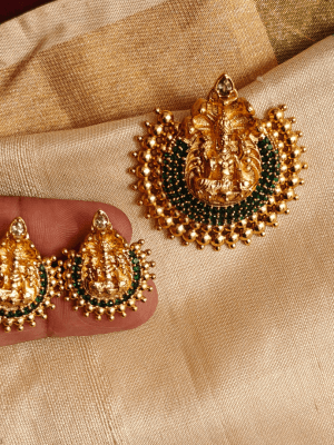 Lakshmi pendant set (Emerald)