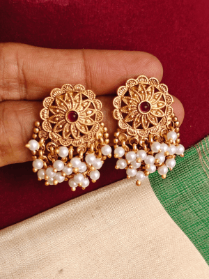 Cluster golden balls flower earrings (ruby)