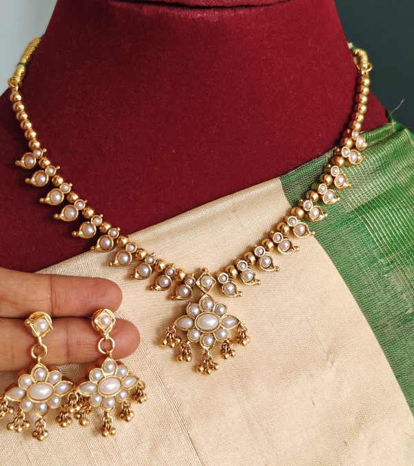 Traditional attigai pearl coral 2 in 1 necklace