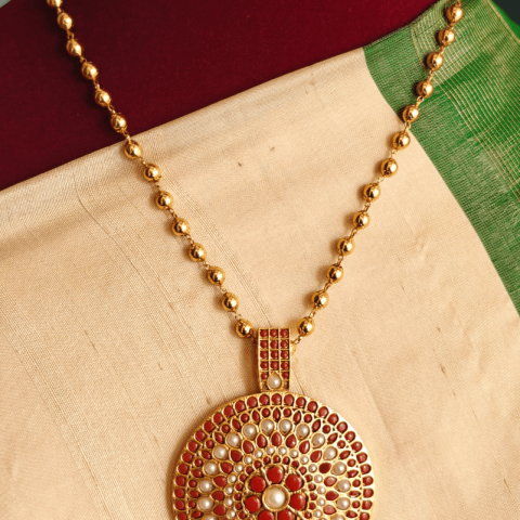 Meenakshi padhakkam pendant with ball chain (Coral pearl)