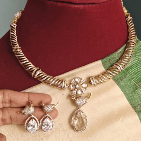 Bird victorian hasli (white kundan)