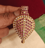 Traditional ilai pendant (red white)