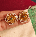 Flower stone earring