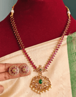 Kemp floral necklace