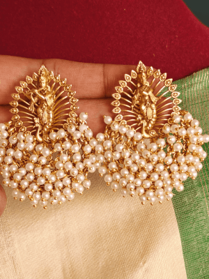 Krishna pearl stud