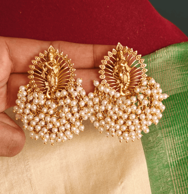 Krishna pearl stud