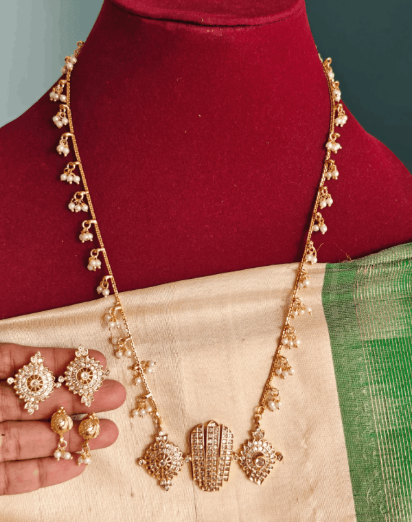 om namo narayana pendant with pearl chain set