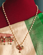Navarathna pearl chain set