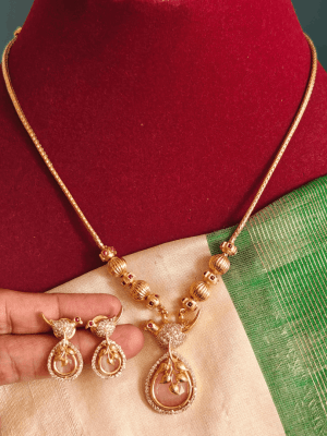 Oval peacock necklace(pink)