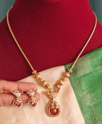 Ovel peacock necklace(red)