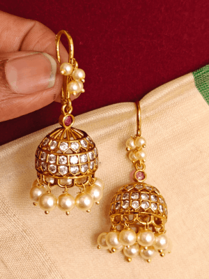 Taj mahal hook jumkha (Ruby white)