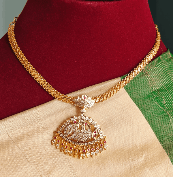 Annam attigai (Ruby white)