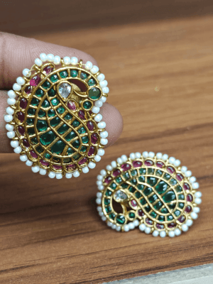 Mango pearl stud