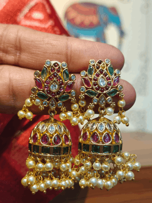 Lotus jhumkha (Multicolor)