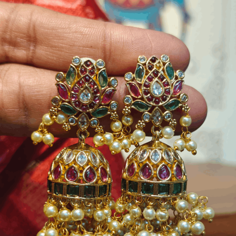 Lotus jhumkha (Multicolor)