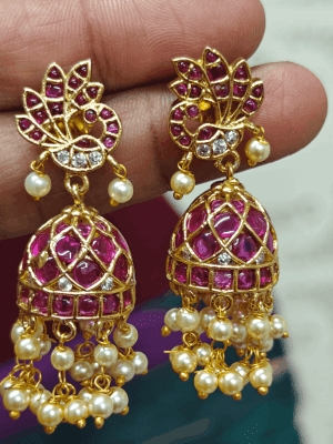 Mayil thogai jhumkha (Ruby white)
