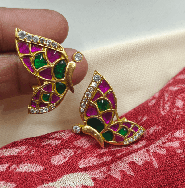 Butterfly jadau stud with back support (Ruby green white)