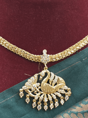 Hamsa padakam (white)