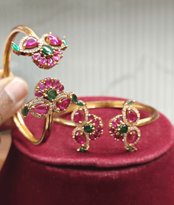 Floral leaf kada set
