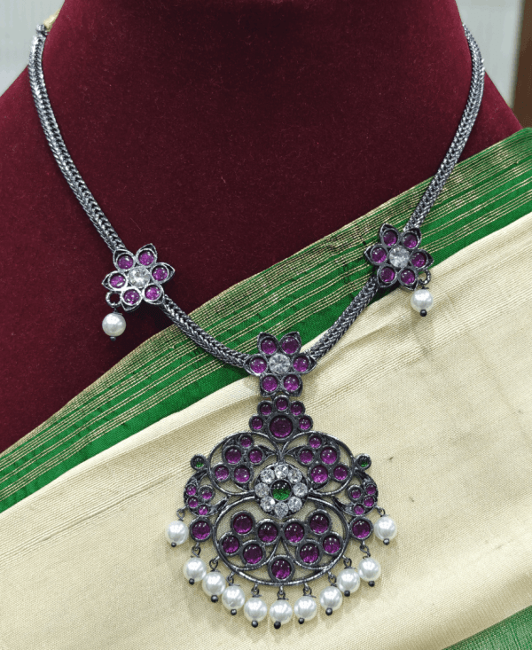 Real kemp poo padhakkam necklace (Black finish)