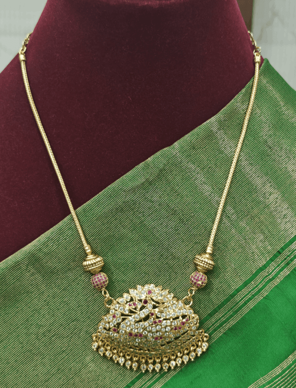 Annam padhakkam ruby ball chain (Ruby white)